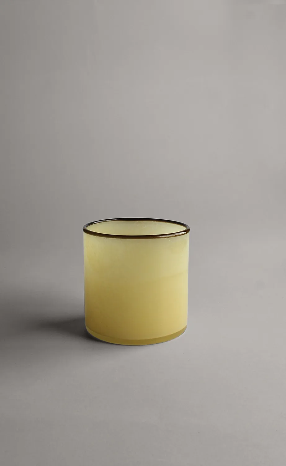 Ljuslykta M - Harmony (soft yellow/amber)