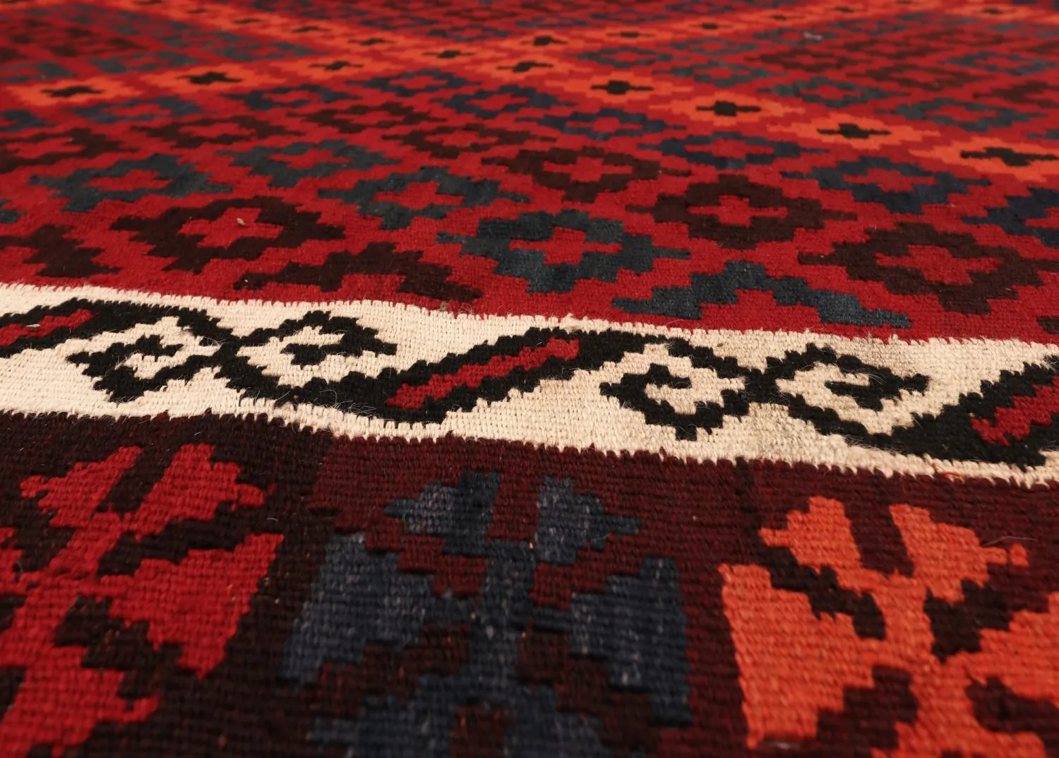 Orientalisk kelimmatta 399 x 256 cm