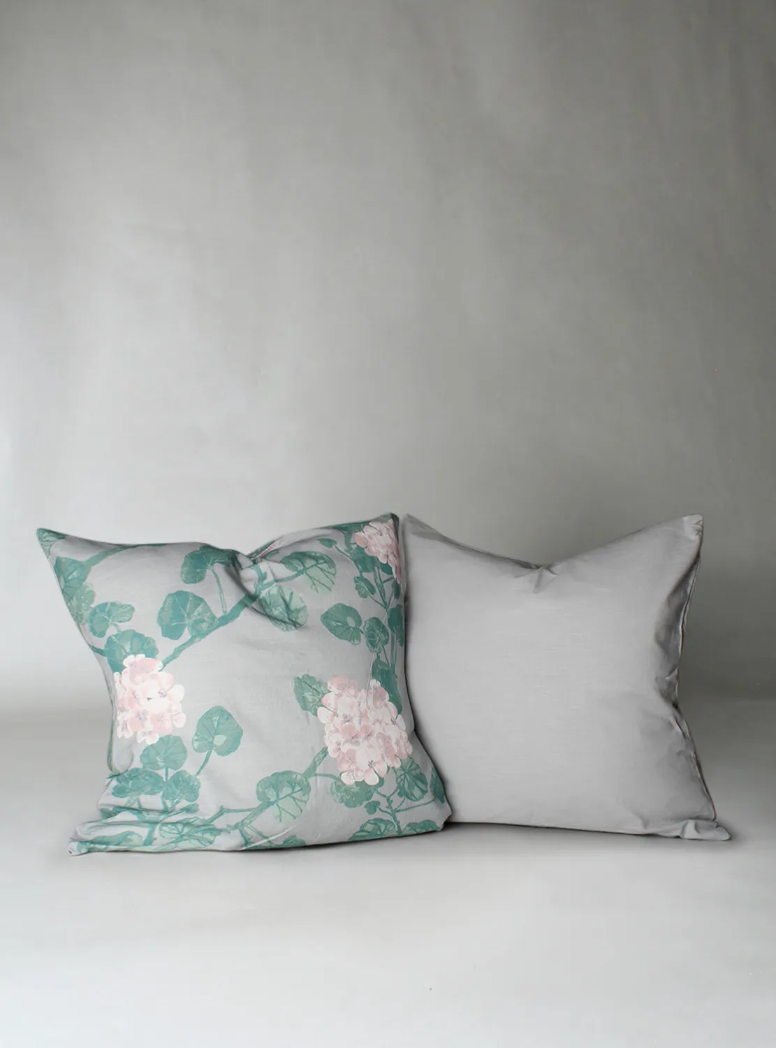 Kuddfodral 2-pack - Amara (grå/rosa)