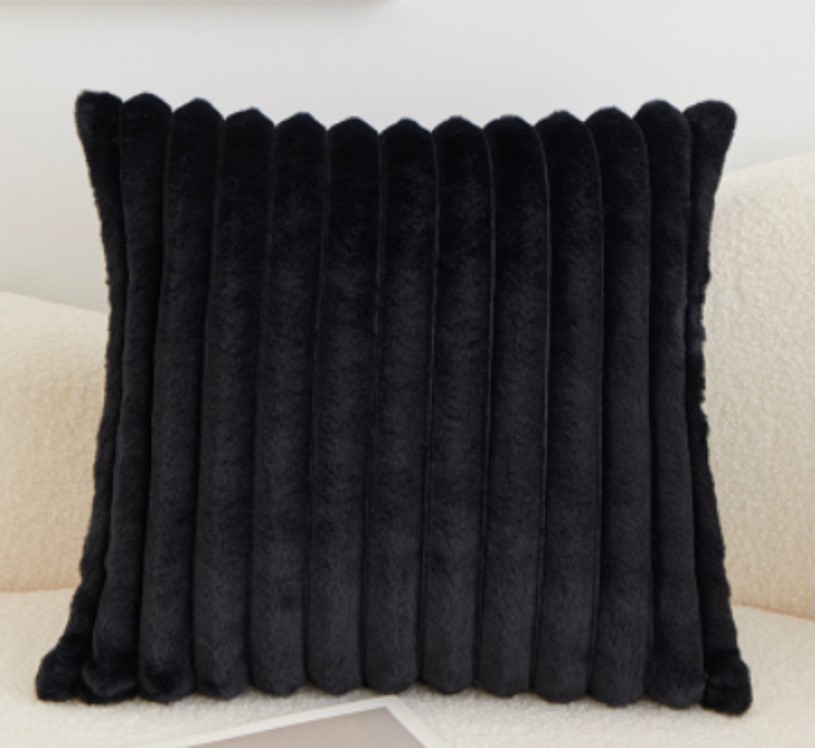 Kuddfodral - Soft stripes (svart) (Storlek: 45 x 45 cm)
