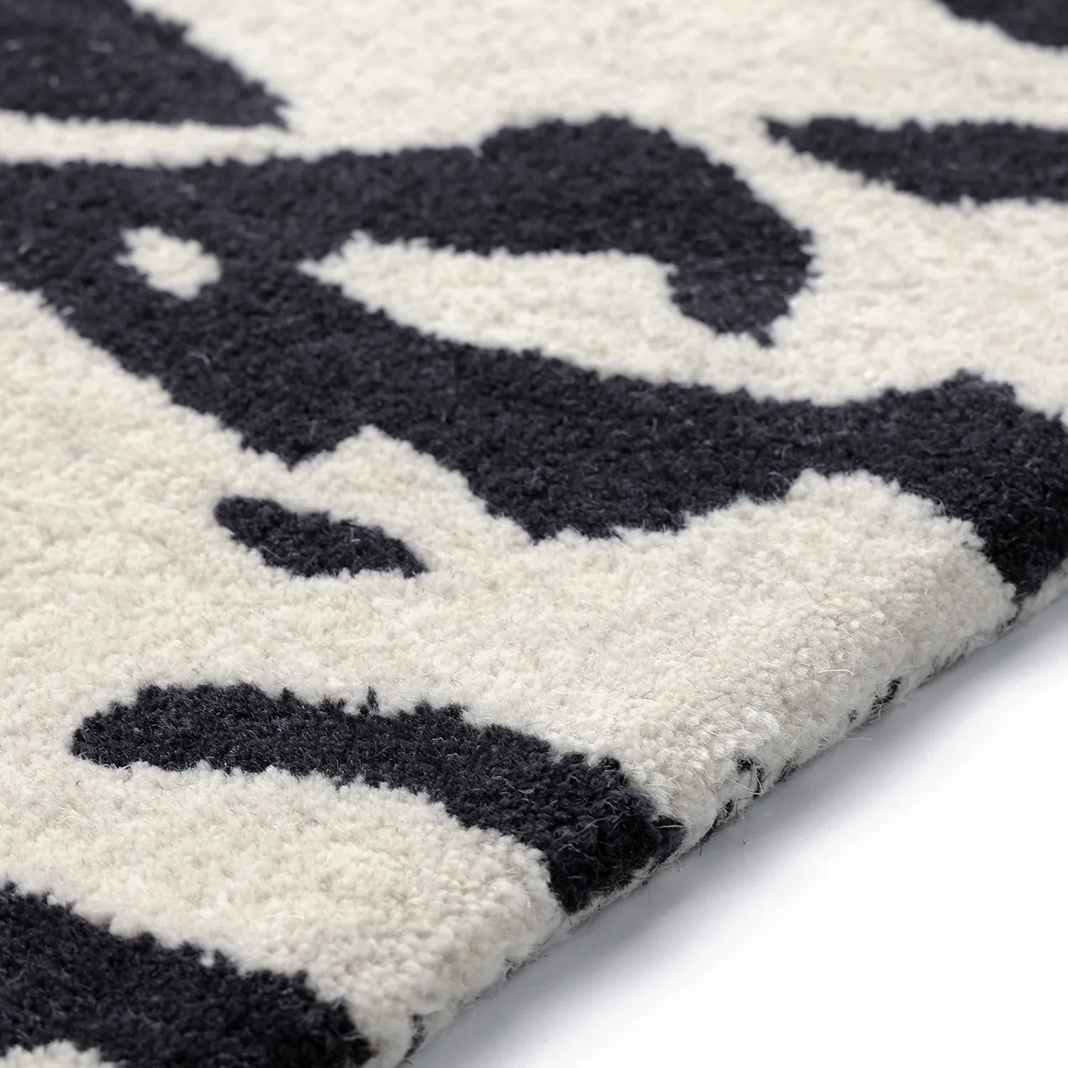 Dörrmatta - Zebra Tufted Wool Premium (vit/svart)