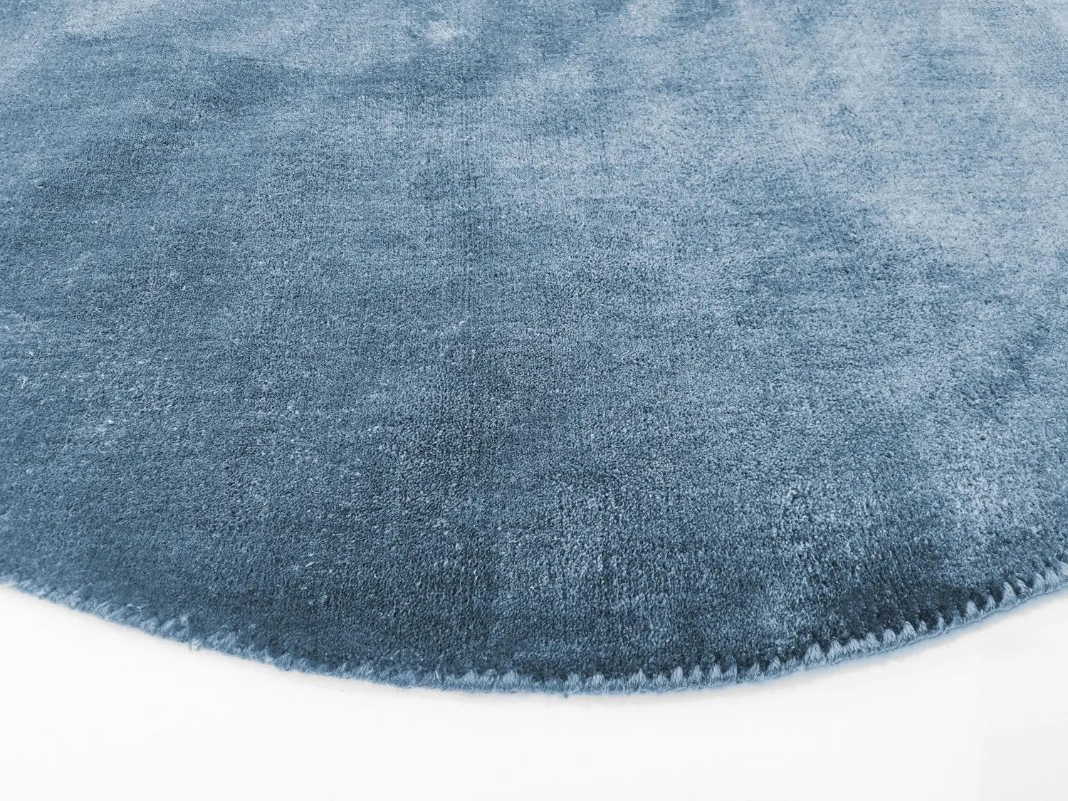 Rund matta - Recycled PET with viscose look (blå)