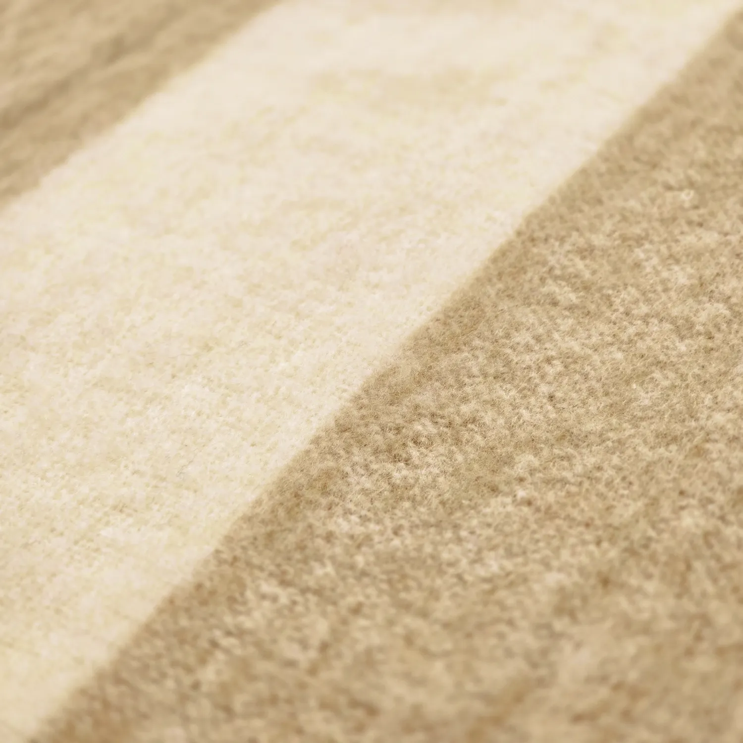 Filtar - Pläd i ullmix - Beatriz Stripe (beige/vit)