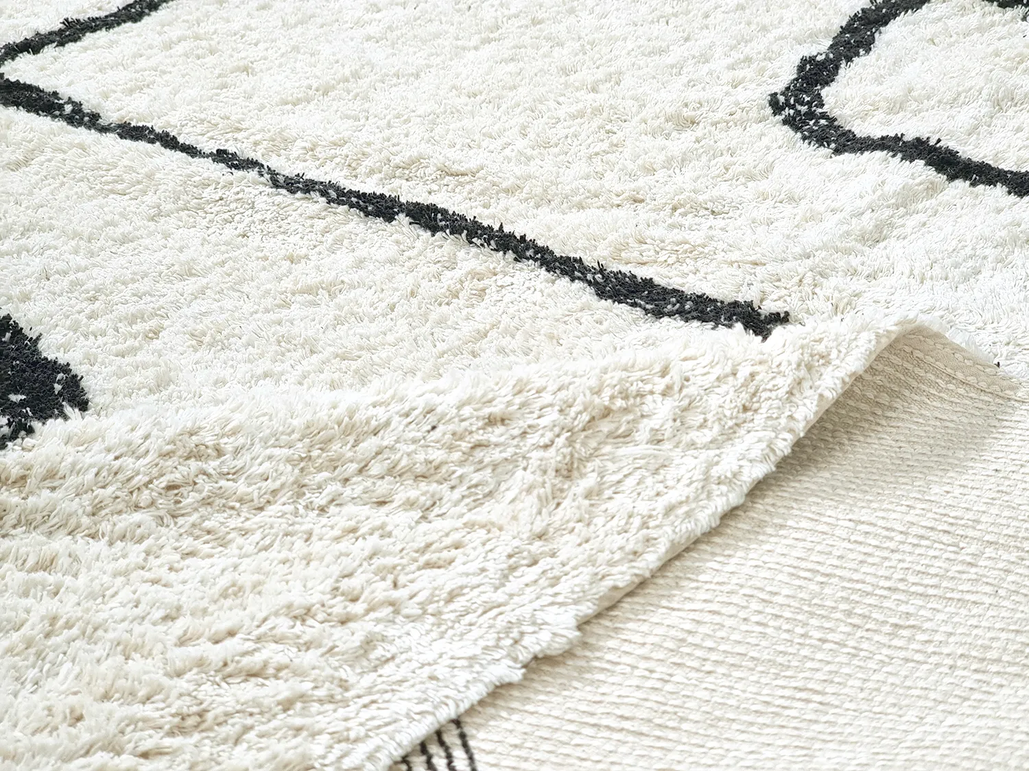 Ryamattor - Bavello Natural Cotton Shaggy (offwhite/svart)