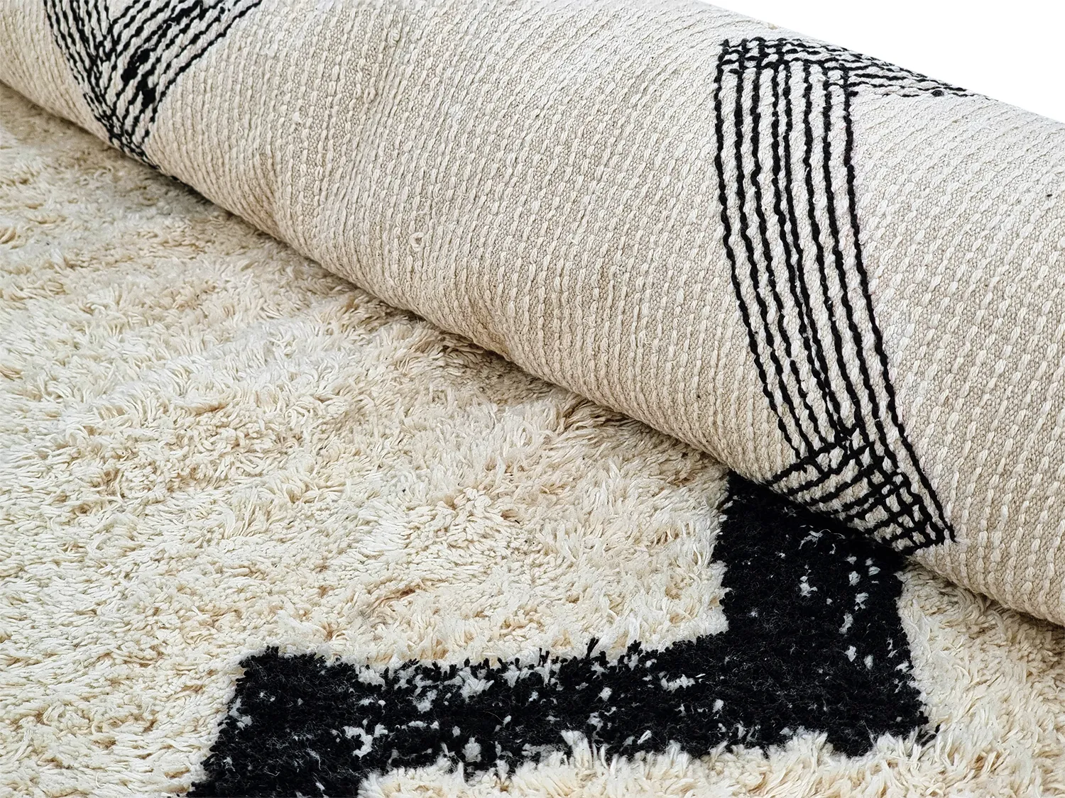 Rund matta - Chablis Natural Cotton Shaggy (offwhite/svart)