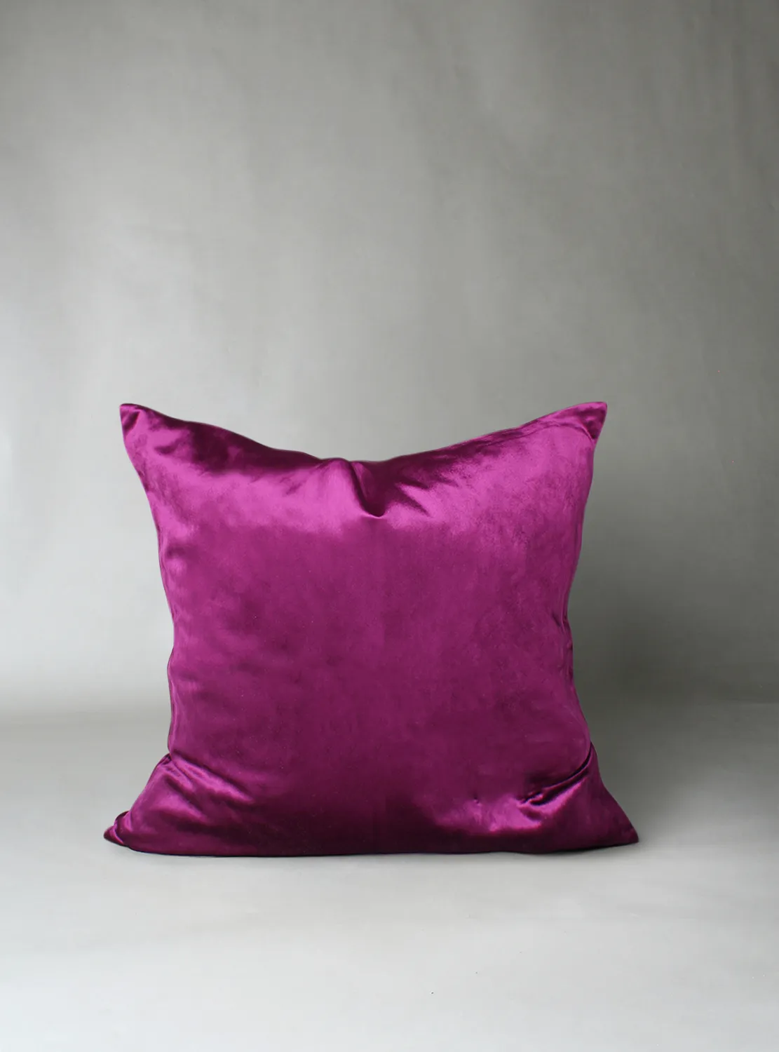 Kuddfodral Marlyn i sammet (fuchsia)
