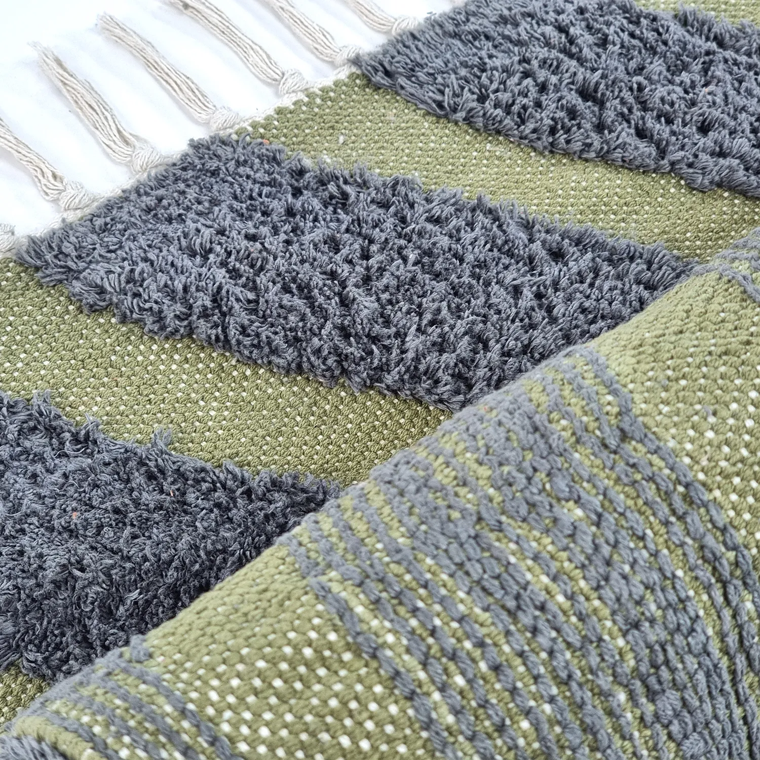 Ryamattor - Callista Natural Cotton Shaggy (svart/grön)