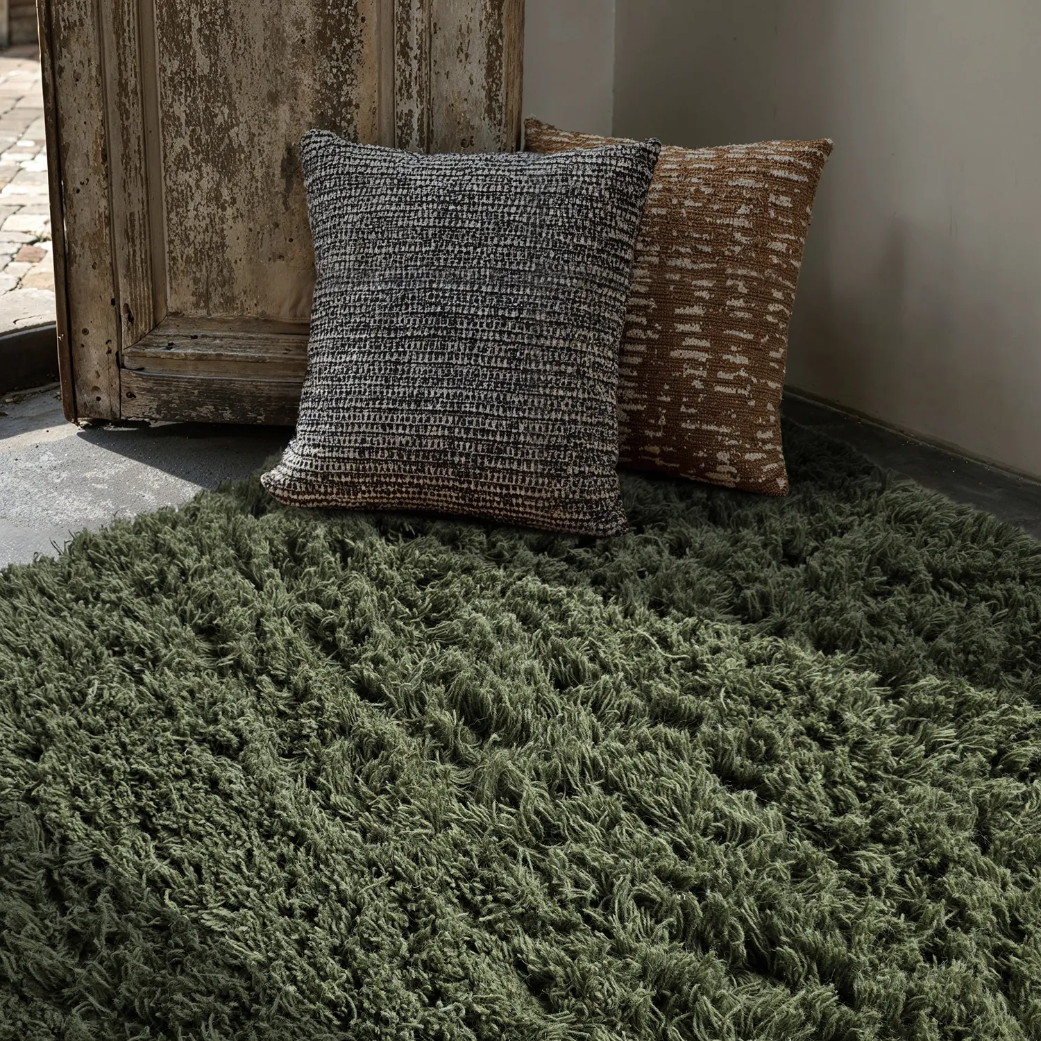 Ryamatta - Fassale Hand Woven Wool Shaggy (mossgrön)