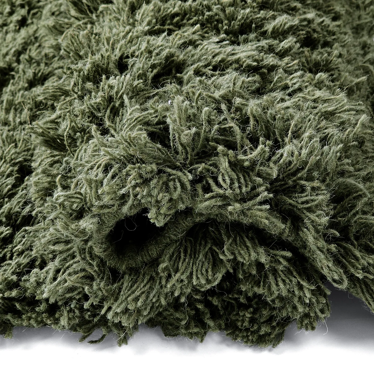 Ryamatta - Fassale Hand Woven Wool Shaggy (mossgrön)