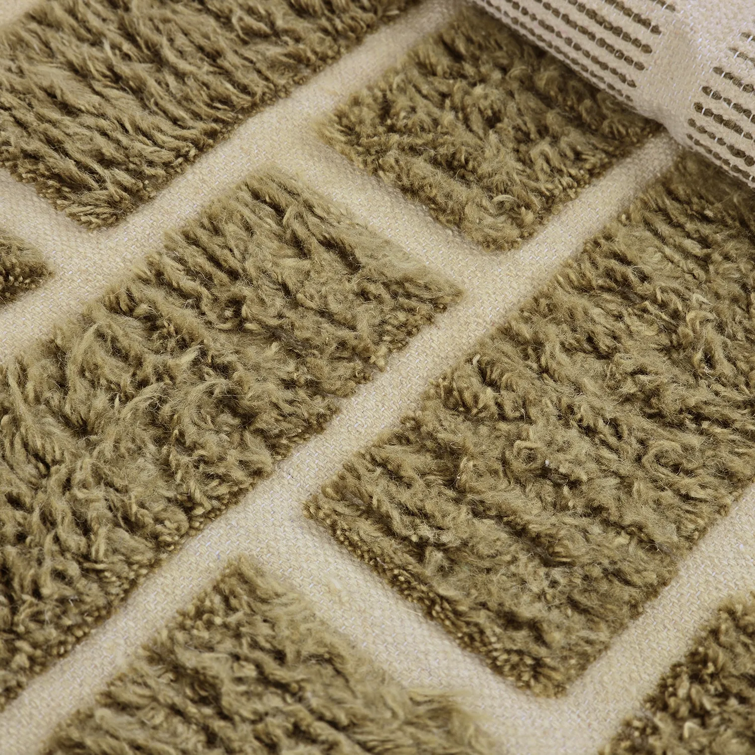 Ryamattor - Leknes Hand Woven Wool Shaggy (grön)