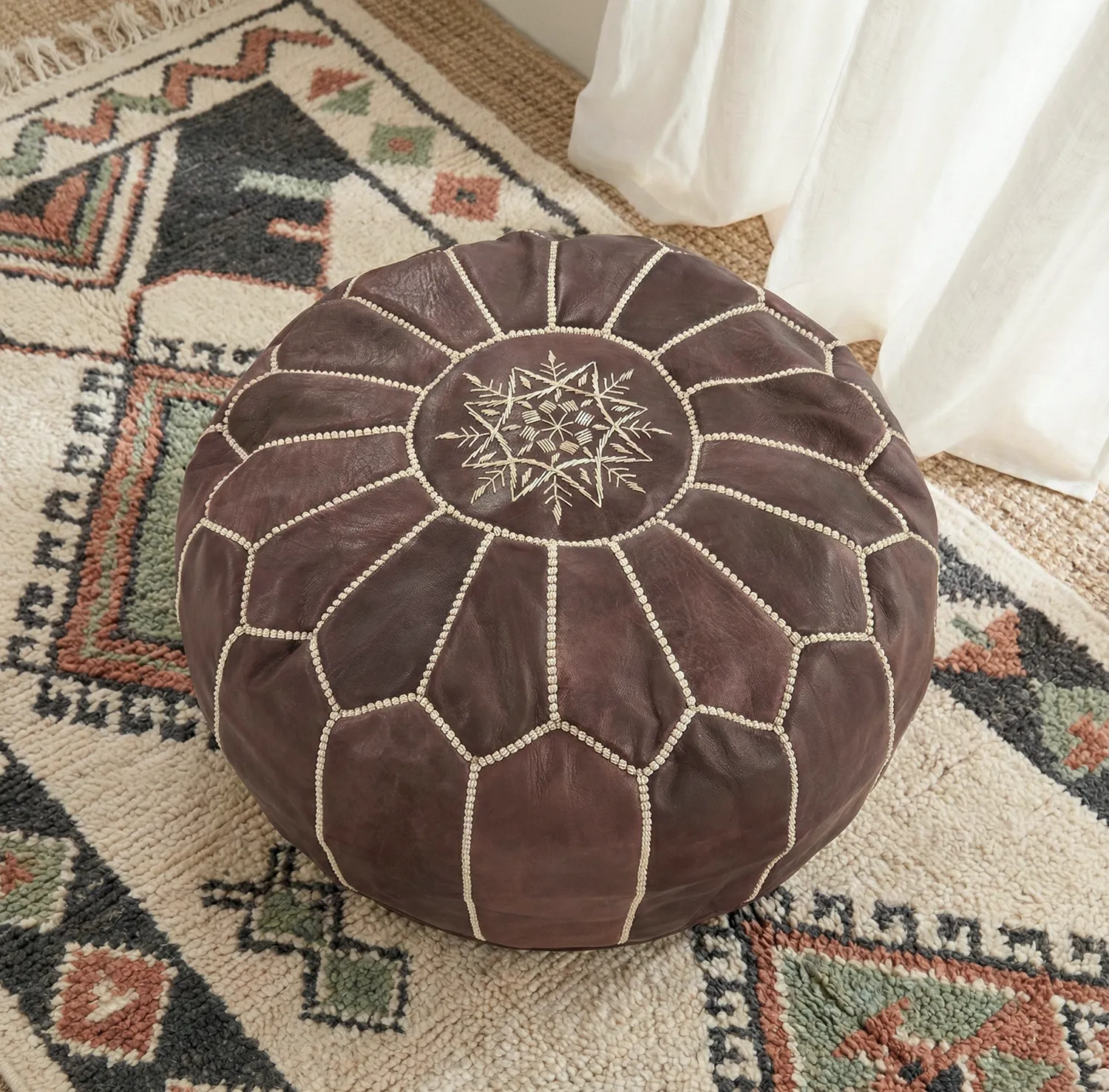 Sittpuff - Marockansk läderpuff (mörkbrun)