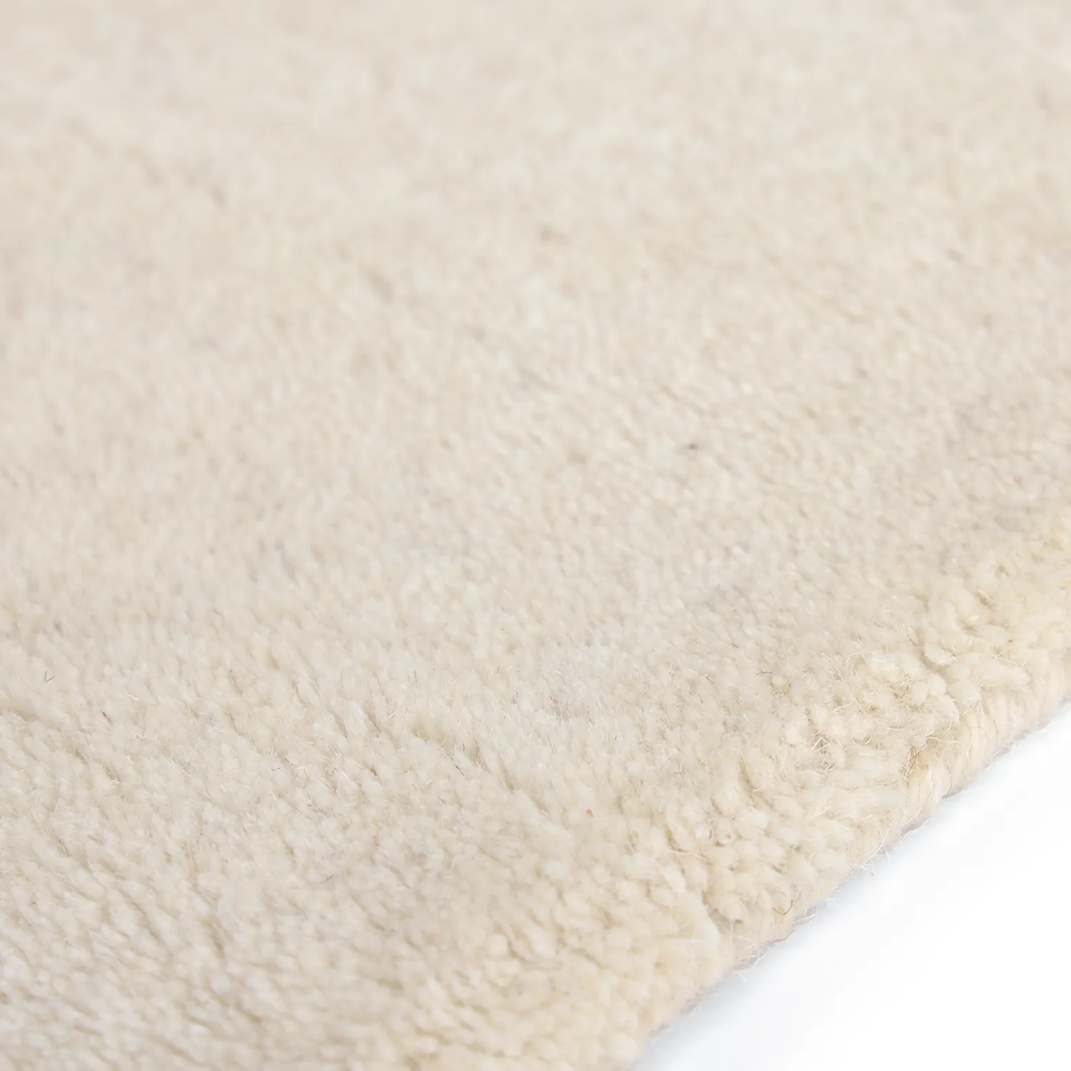 Ullmatta - Gaya Hand Tufted Wool Premium (creme/vit)