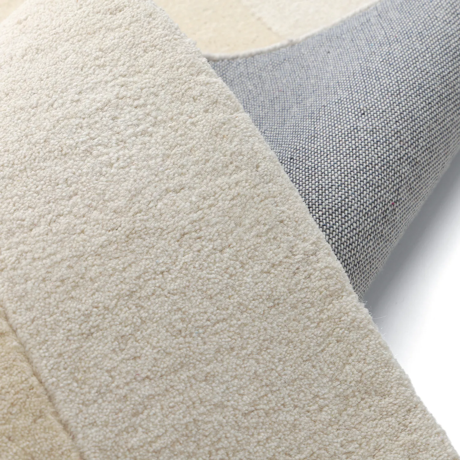 Ullmatta - Puri Hand Tufted Wool Premium (creme/vit)