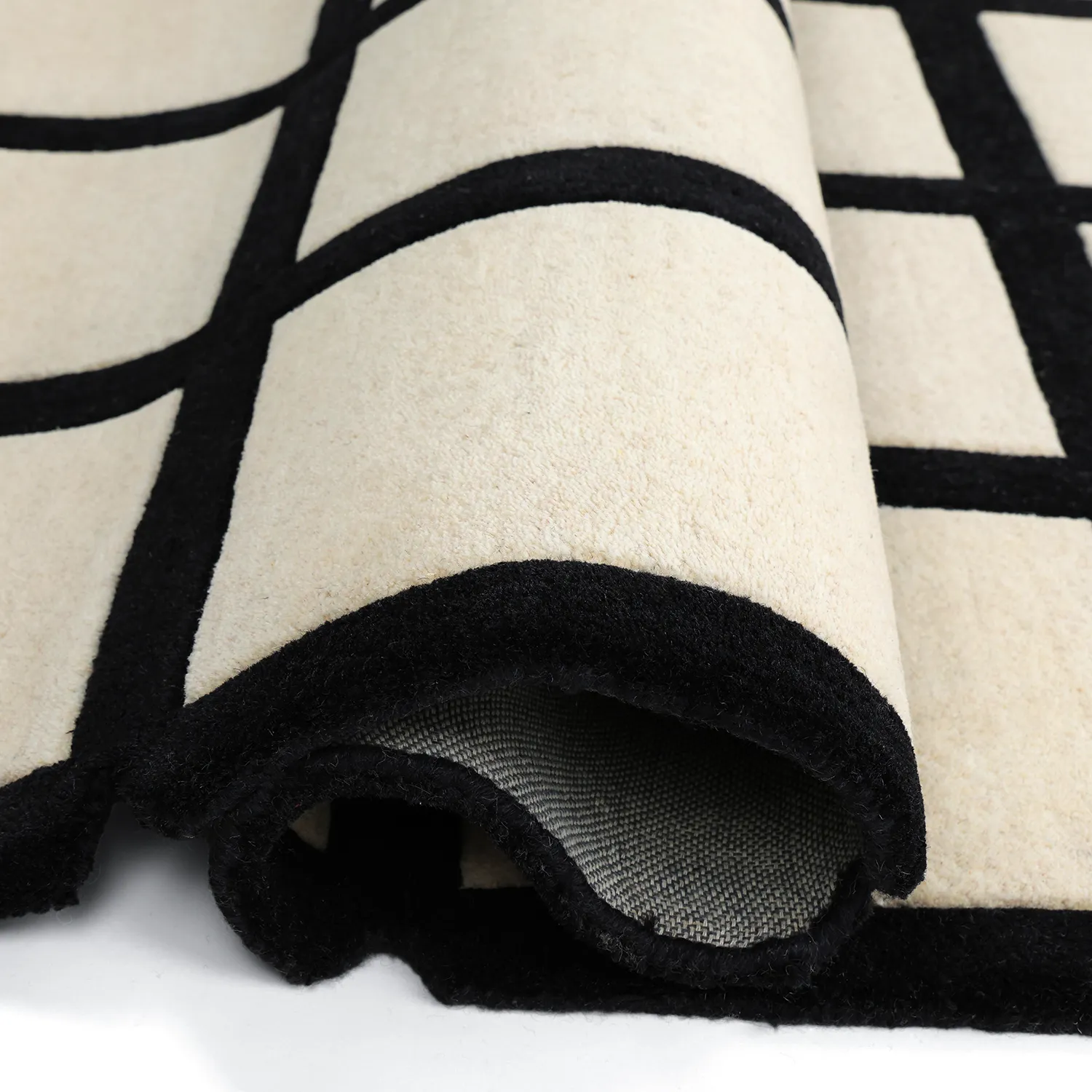 Ullmatta - Syl Hand Tufted Wool Premium (svart/vit)
