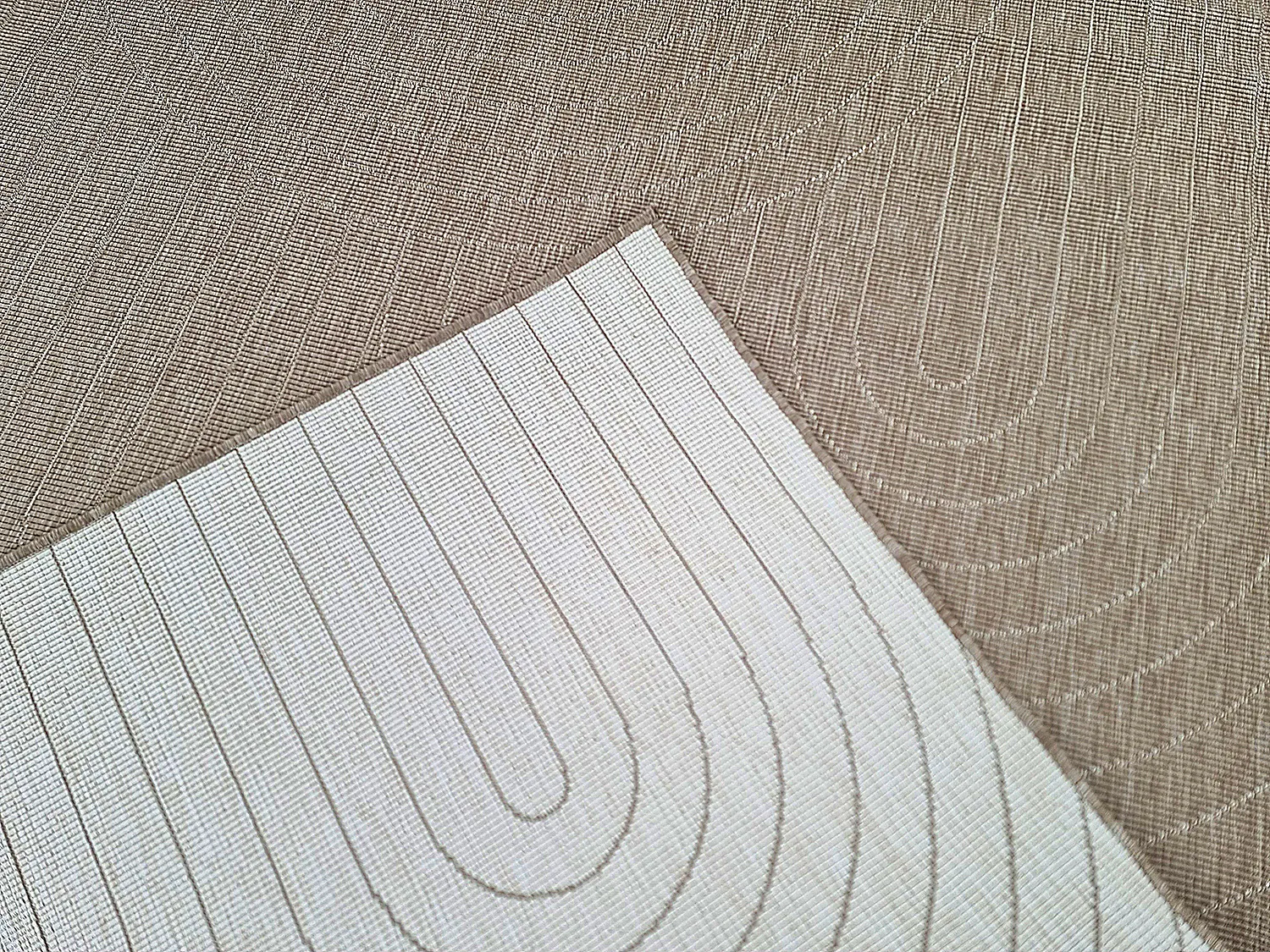 Inomhus- utomhusmatta - Hayden (beige)