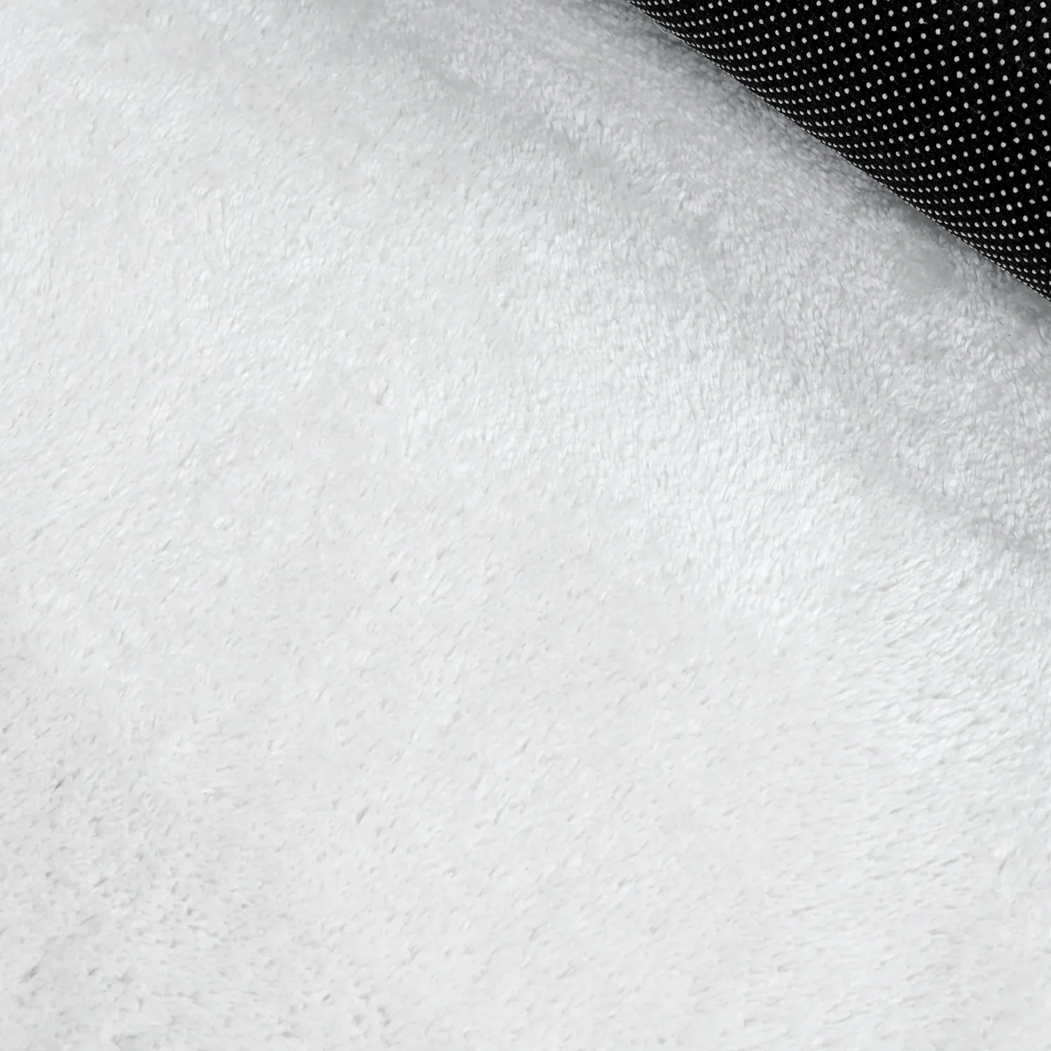 Vågig Rund Matta - Aranga Super Soft Fur (vit)