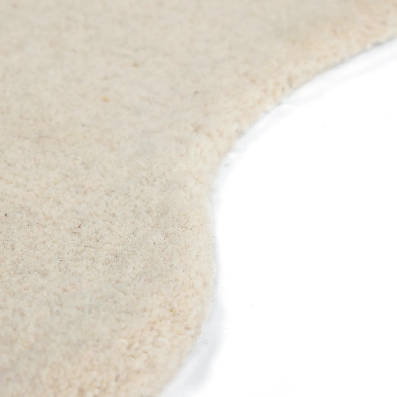 Vågig Ullmatta - Diu Hand Tufted Wool Premium (creme)